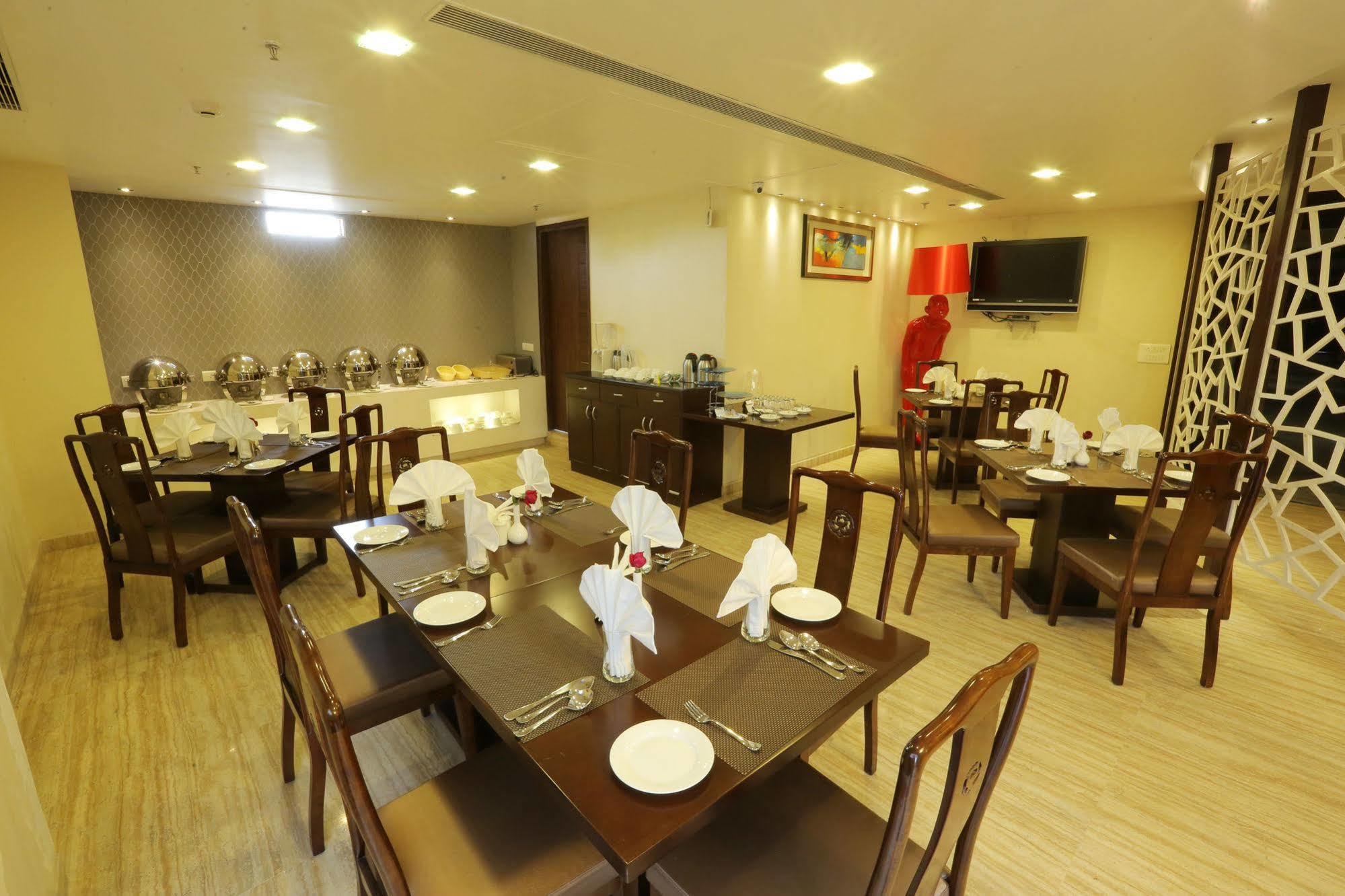 Five Elements Hotels Delhi- North Avenue New Delhi Exterior foto