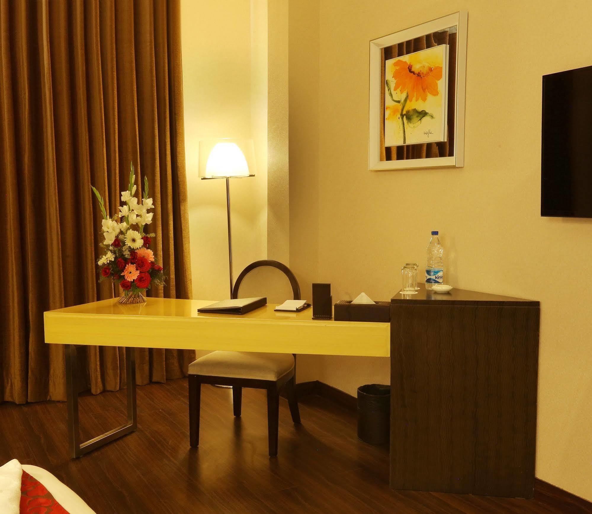 Five Elements Hotels Delhi- North Avenue New Delhi Exterior foto